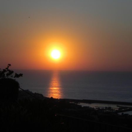 Hostel Ring Forio di Ischia Zewnętrze zdjęcie